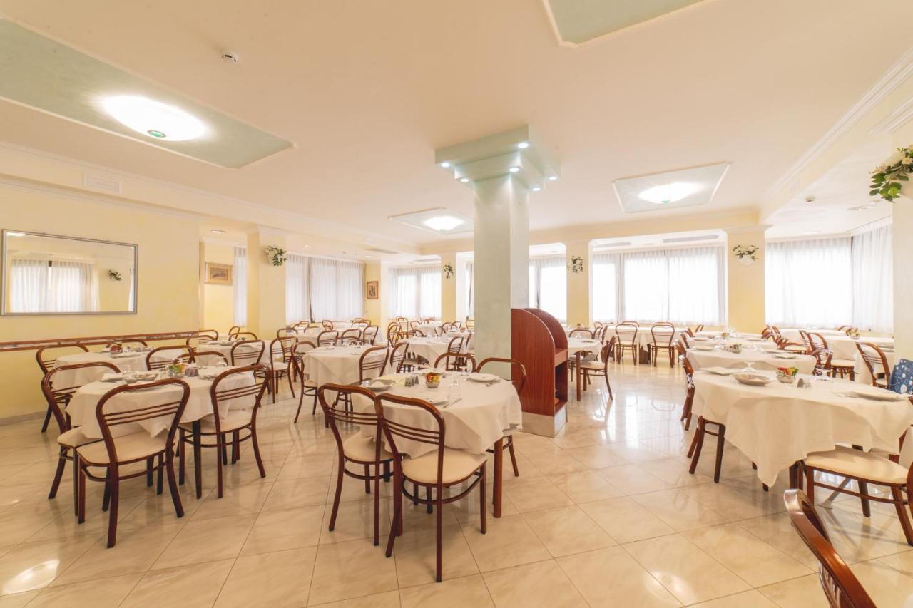 Hotel Cavalli 卡托利卡 外观 照片
