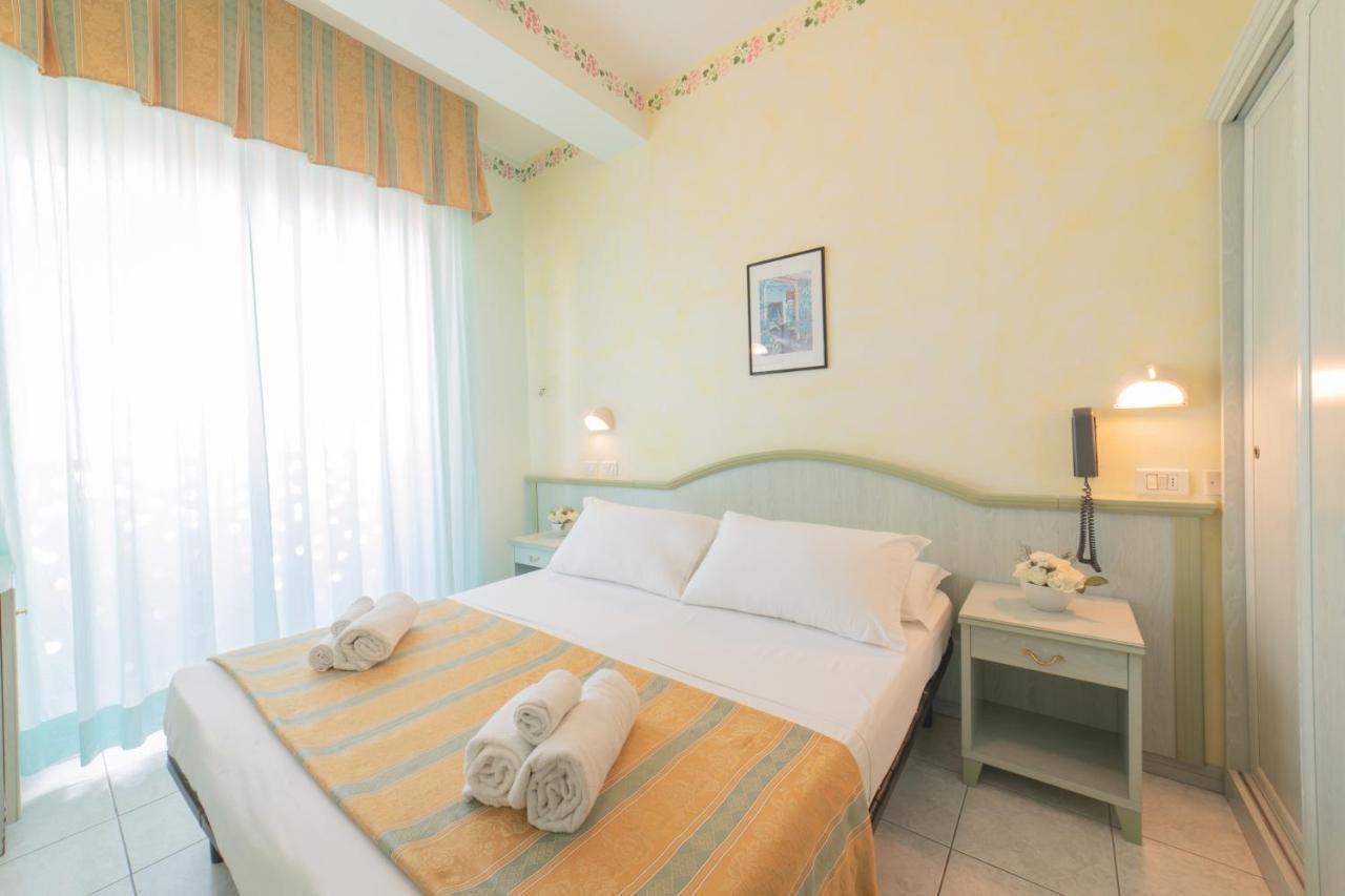 Hotel Cavalli 卡托利卡 外观 照片