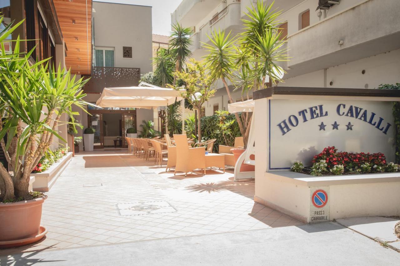 Hotel Cavalli 卡托利卡 外观 照片