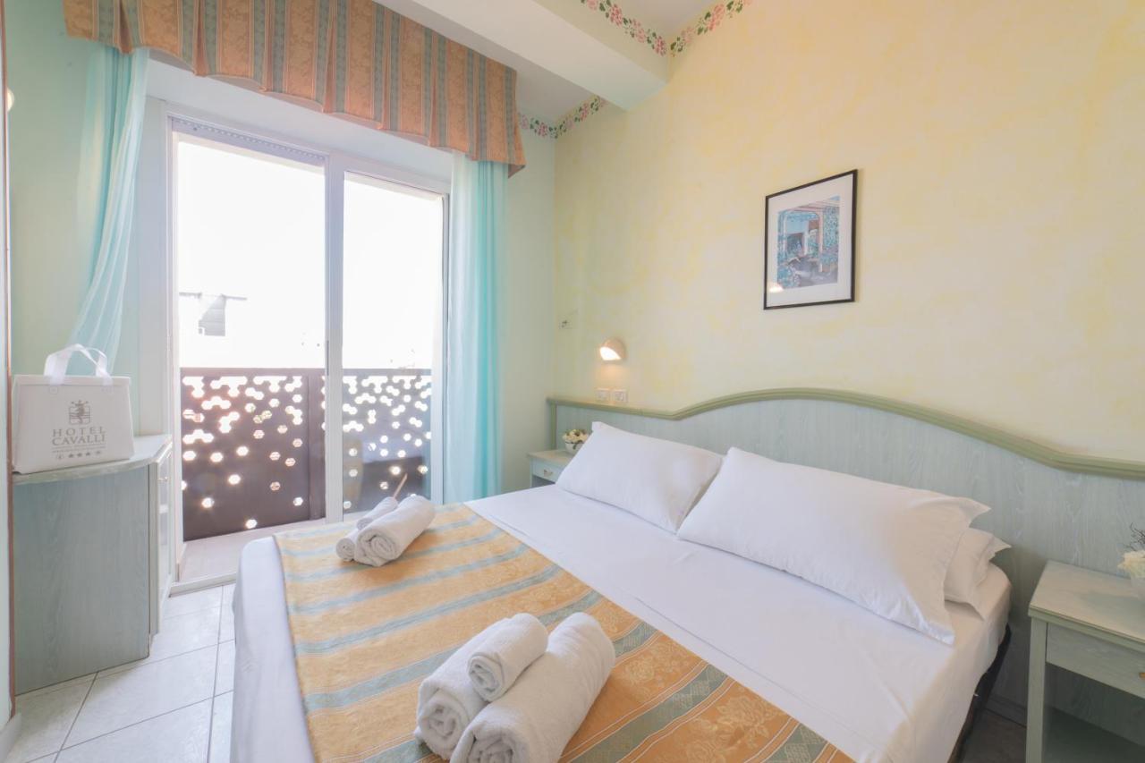 Hotel Cavalli 卡托利卡 外观 照片