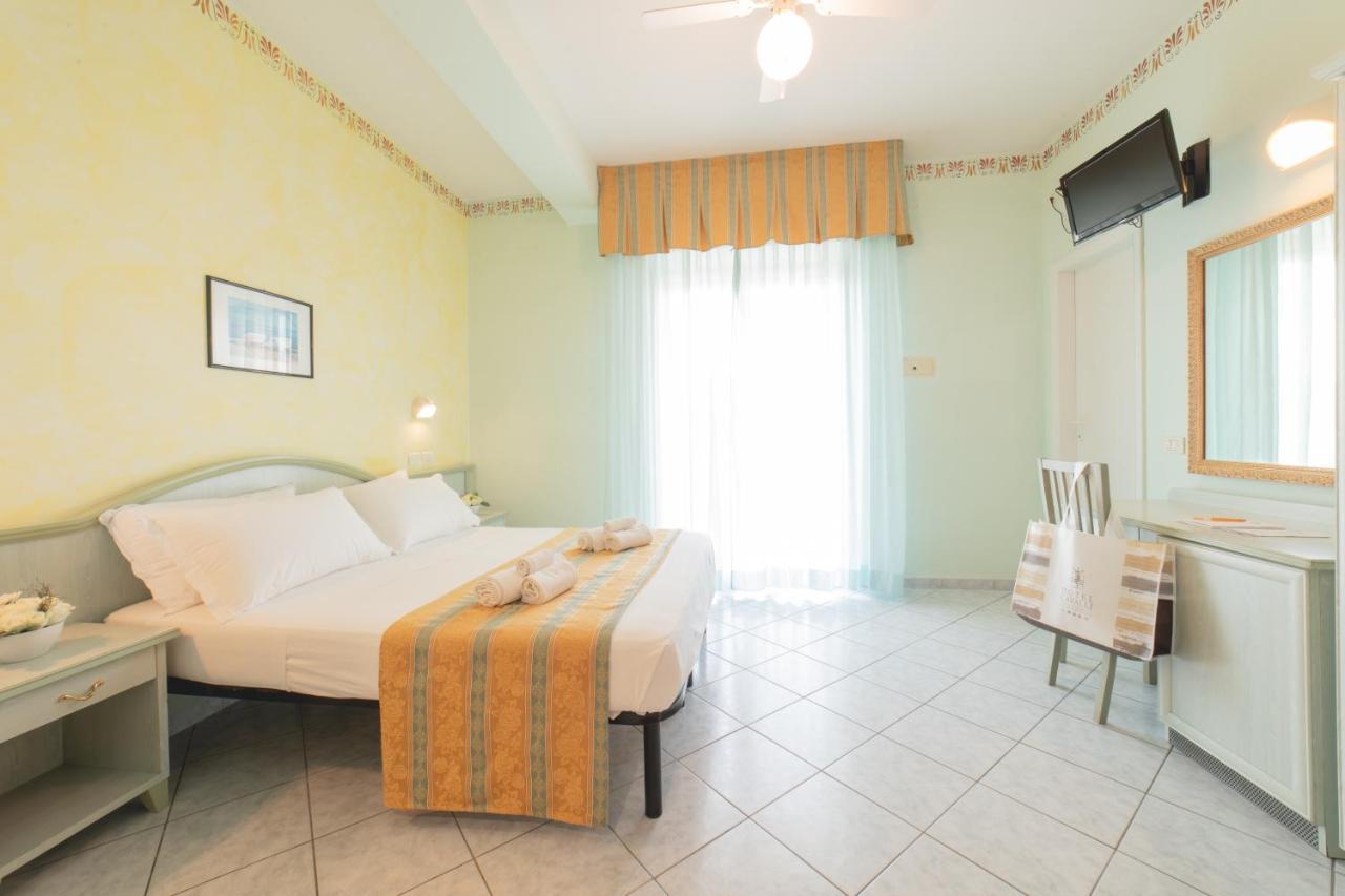 Hotel Cavalli 卡托利卡 外观 照片